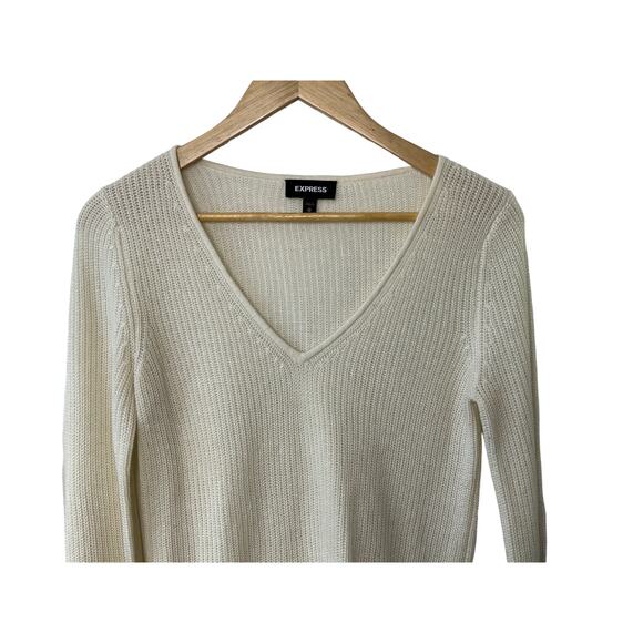 Express Ivory Lightweight V-Neckline Long Sleeve Knit Sweater Women's XS - Picture 2 of 4